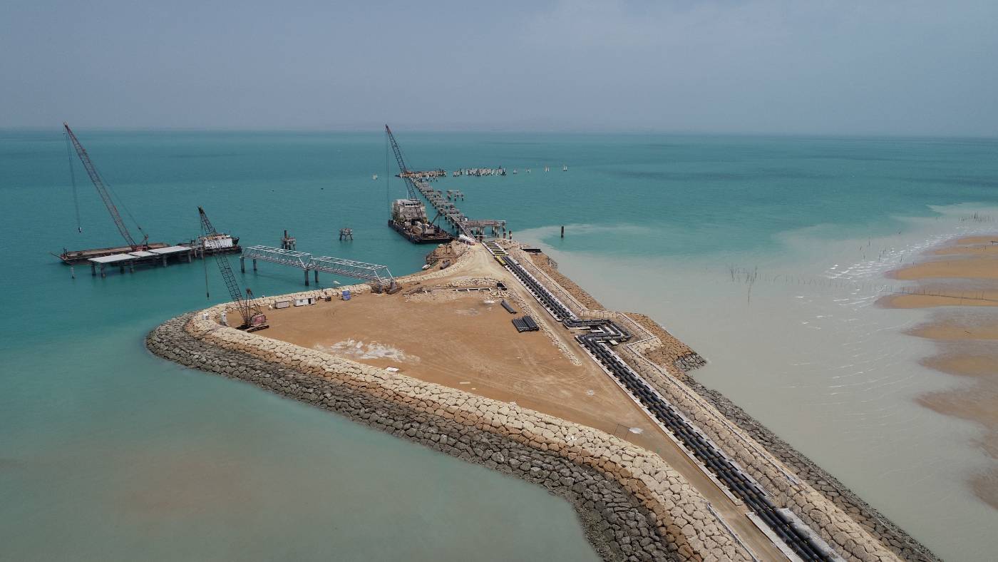 Design, purchase, construction and installation of oil quay (35,000 tons) Hara Qeshm gallery