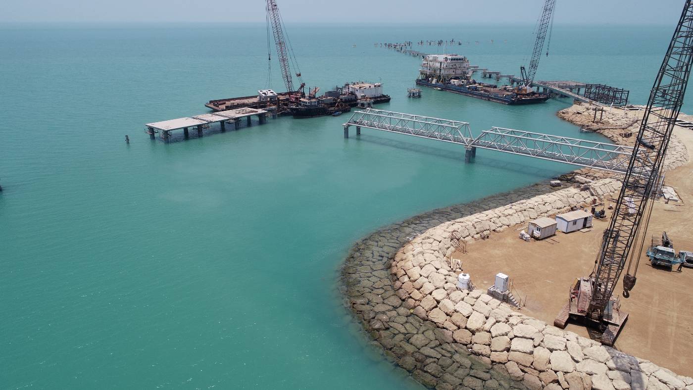 Design, purchase, construction and installation of oil quay (35,000 tons) Hara Qeshm gallery